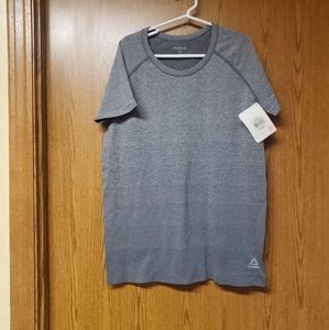Reebok Gray Short-Sleeve Speed Wick Sport T-shirt Girls Sz XL 16 NWT